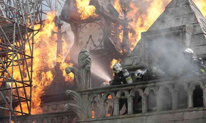 Film Notre Dame on Fire | Sumber: Guardian.com
