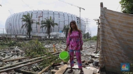 Korban gusuran pembangunan JIS | foto: CNBC Indonesia/Tri Susilo