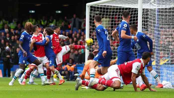 Gol Gabriel Magalhaes ke gawang Chelsea, membuat Arsenal menangi duel derby London dengan skor 1-0. (Foto: Getty Images/Marc Atkins)