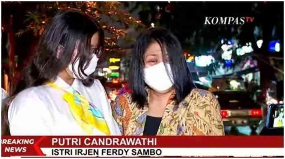 Putri Candrawathi untuk pertama kalinya tampil di depan publik, 7/8/2022, Mako Brimob, Depok. (YouTube KompasTV)