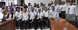 Sebagian dari Pengurus PPI Kota Bogor yang hadir saat pelantikan, berfoto bersama Ketua PPI Pusat (Dok: Kang Bugi)
