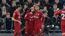 Pemain Liverpool merayakan gol yang dicetak oleh Mohamed Salah/Getty images