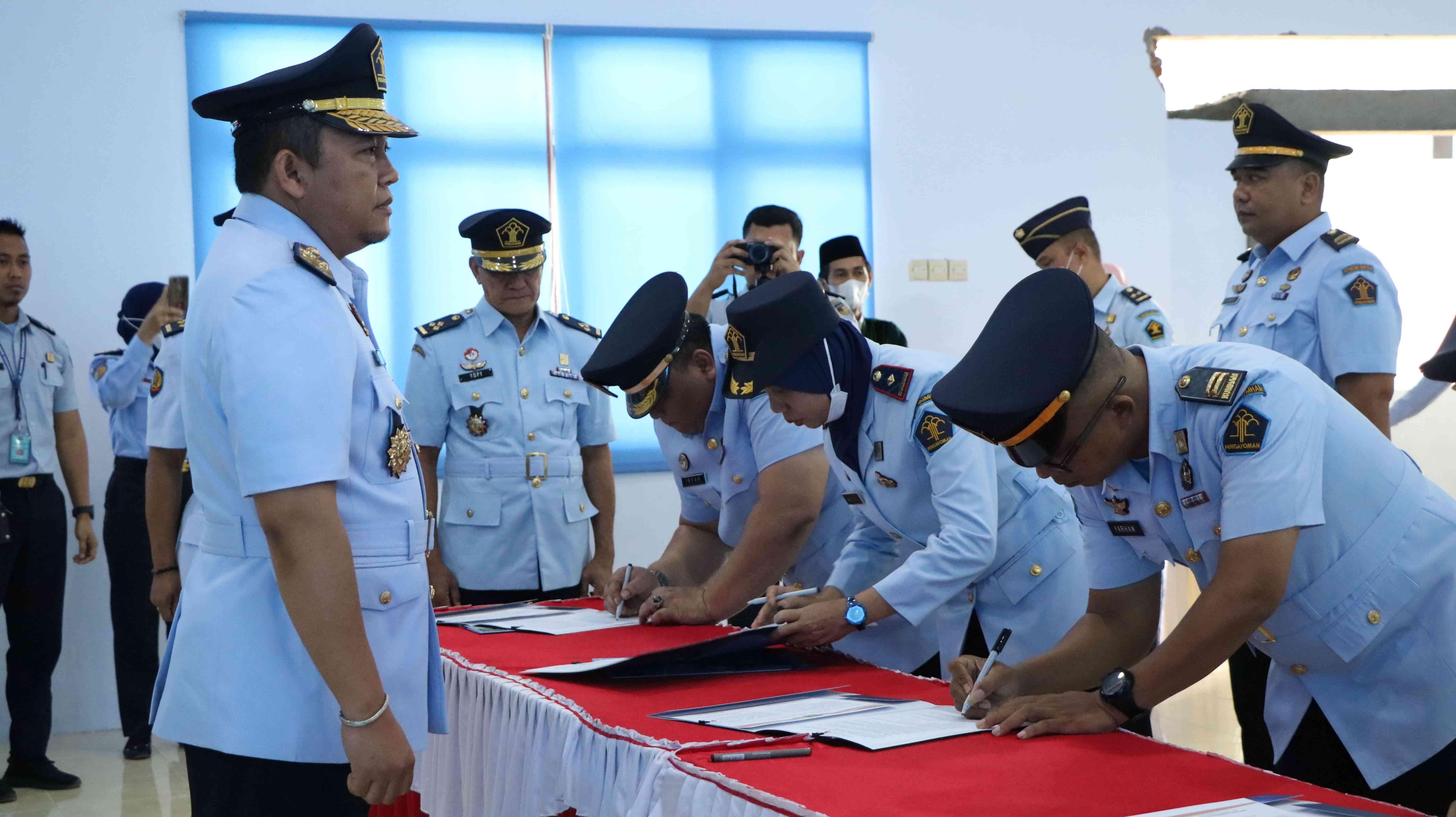 Gelar Sertijab, Lapas Perempuan Gorontalo Resmi Ganti Nahkoda Halaman 1 ...