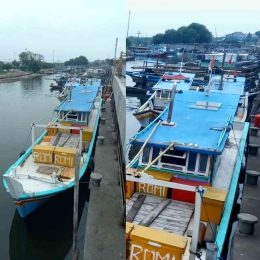 Prototipe kapal-kapal nelayan Muara Kamal. Foto : Parlin Pakpahan.