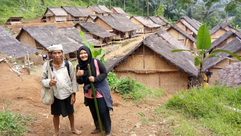 Bersama guide warga lokal Baduy Dalam. (Dok. pribadi, 2017)