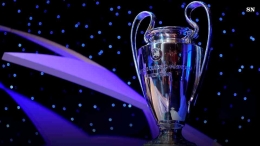 Trofi Liga Champions yang akan diperubutkan untuk menjadi jawara Eropa (sumber: sportingnews.com/Juan Estevez)