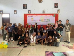 Foto Bersama para peserta Festival Bulan Bahasa/dokpri