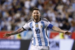Kapten timnas Argentina, Lionel Messi.| AFP/ANDRES KUDACKI via Kompas.com