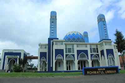 Lingkungan Masjid Rohmatul Ummah. Doc: VYMaps