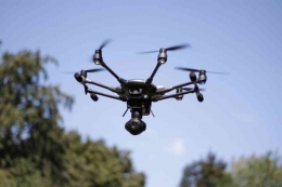 Drone (sumber: republika.co.id)
