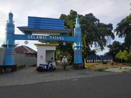 jalan masuk dan kondisi jalan (sumber : Hilman Idrus. Kompasiana.com)