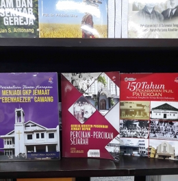 Buku sejarah tentang tiga Jemaat Kristen di Jakarta, antara lain GKP Jemaat Cawang. (Foto:Lex) 