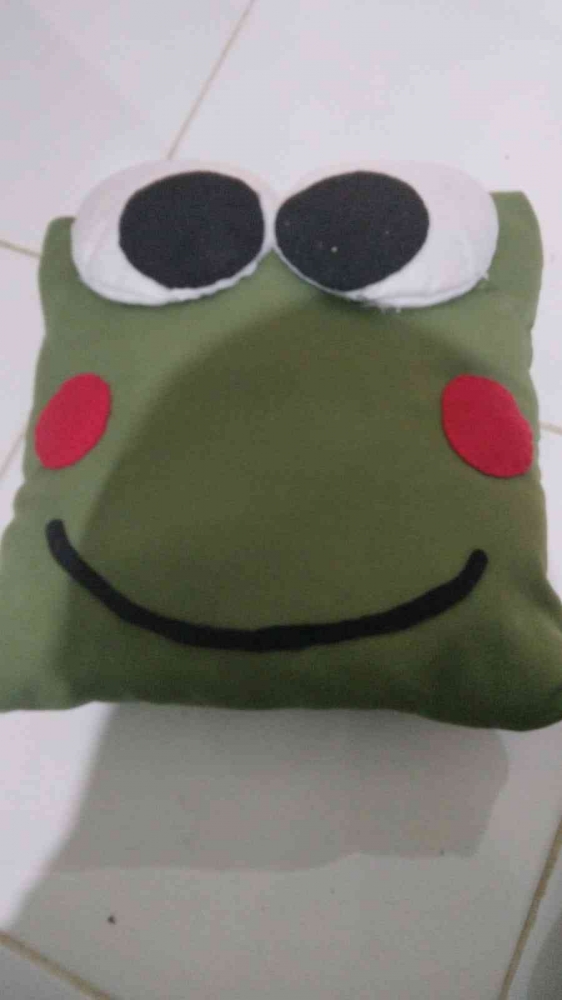 Bantal dari kain perca atau baju bekas (Dokpri)