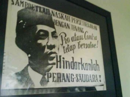 Poster Soekarno dalam arsip gedung Perundingan Linggarjati (Sumber: wikipedia.org)