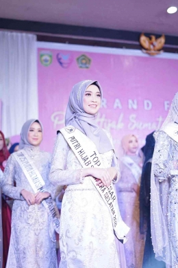 Rizki Novianti Salah Satu Panelis 10 Besar Putri Hijab Sumsel (Dokpri)