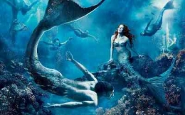 Ilustrasi Puteri Duyung di lautan biru | Foto : Azizpedia.com