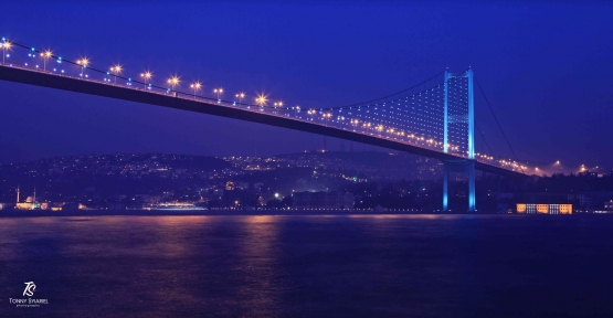 Jembatan Bosphorus difoto dari dekat Masjid Ortakoy. Sumber: dokumentasi pribadi