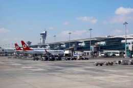 Bandara Ataturk yang pernah diserang. Sumber: Milan Suvajac / wikimedia.org