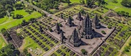 Komplek Candi Prambanan di Klaten, Jawa Tengah. | Sumber: steemit.com