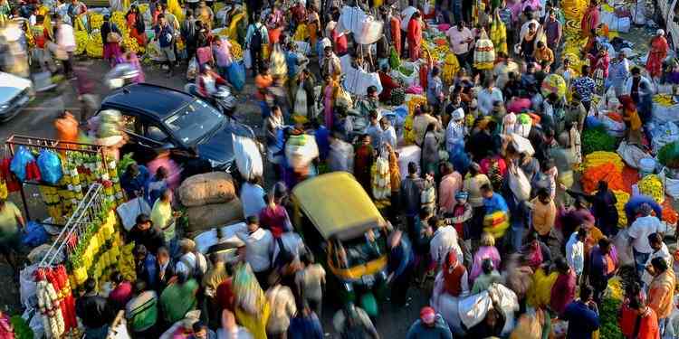 Ilustrasi populasi dunia mencapai 8 miliar manusia (sumber: merdeka.com)