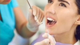 Ilustrasi perawatan gigi, kreasi sendiri dengan aplikasi canva 