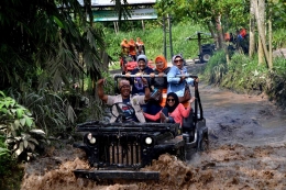Jeep Lava Tour Merapi, Kaliurang (doc.pribadi)