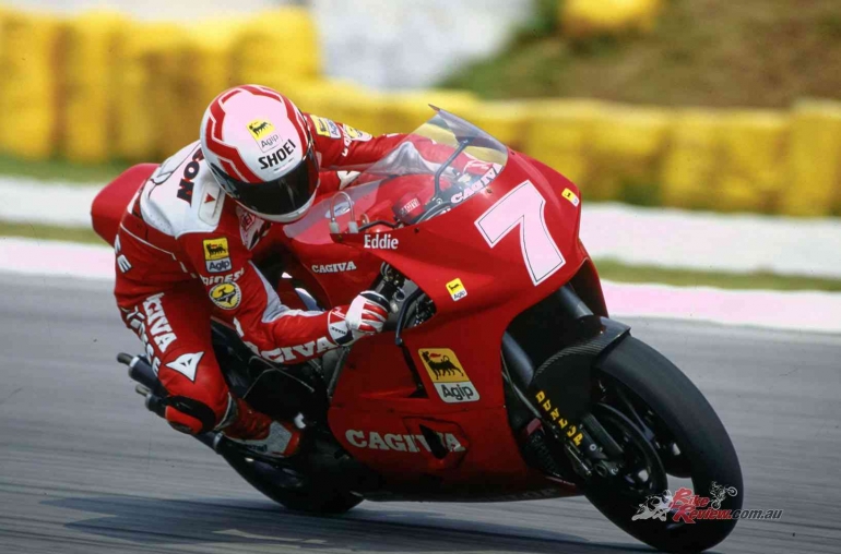 Walau dengan Cagiva yang inferior, Lawson masih bisa menang balapan. Sumber: Motogp.com
