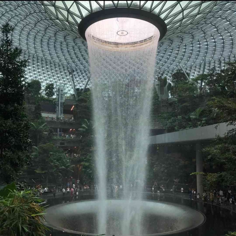 Keindahan Jewel Changi Airport | Dokumentasi Pribadi