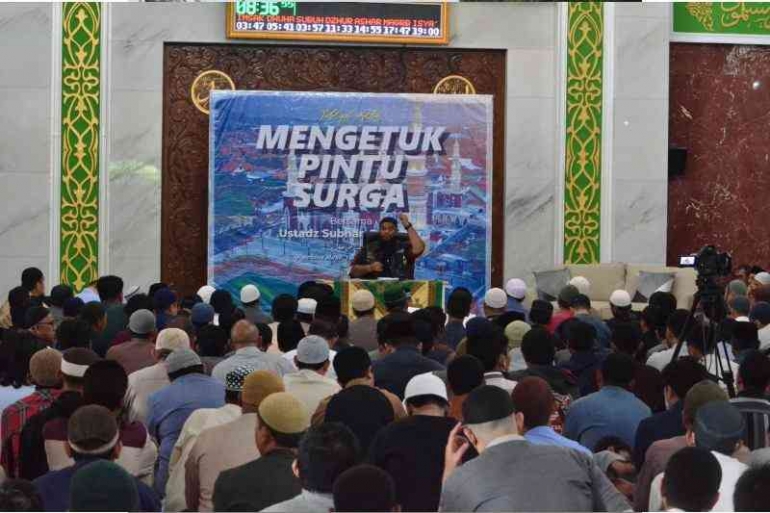 Ustad Subhan Bawazier hafidzahullah saat menyampaikan ceramah di Masjid Al Imam, Majalengka (Dok. Kangmox)
