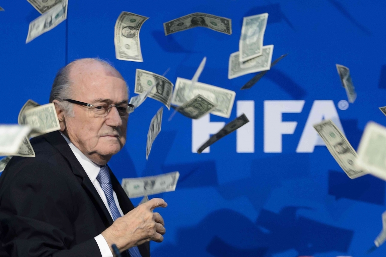 Sepp Blatter dituduh menerima suap dari Qatar (bostonglobe.com)