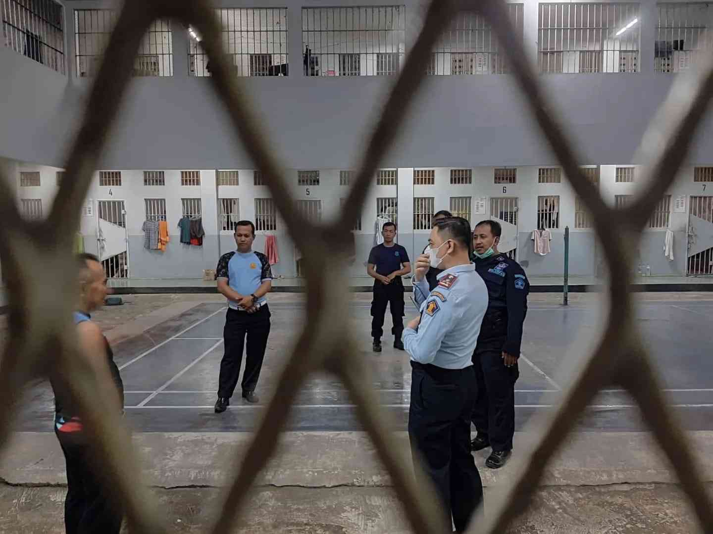 Pastikan Lapas Dalam Keadaan Aman, Kalapas Lakukan Kontrol Malam ...