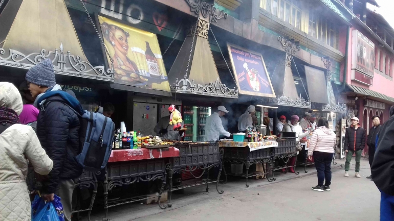 Pedagang makanan di Pasar Ismailovsky, Moscow-Rusia (Dokpri)