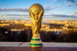 Trofi Piala Dunia 2022 Qatar (premiumtimesng.com)