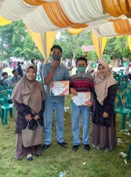 para juara menulis lomba sekolah-dokumentasi pribadi rini wulandari SMAN 5 Banda Aceh
