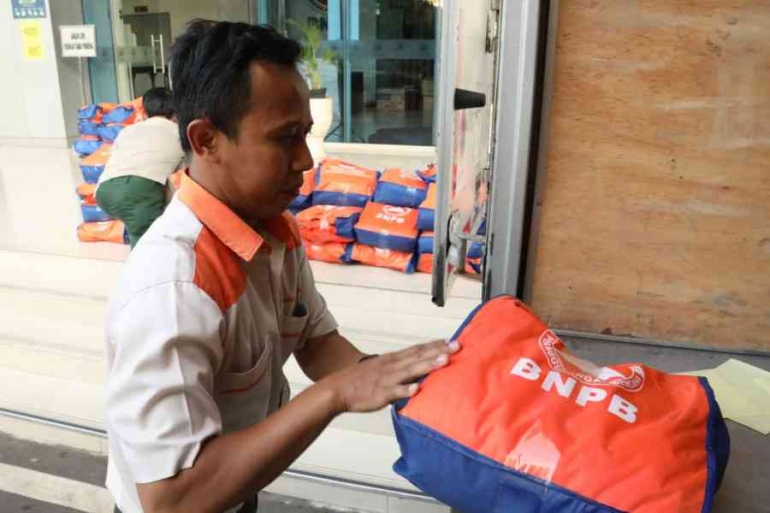 BNPB turunkan Tim Reaksi Cepat ke lokasi terdampak gempa bumi di Cianjur, Jawa Barat, pada hari Senin (21/11/2022). Foto: BNPB/M Arfari Dwiatmodjo.