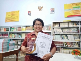 Kenangan Juara 2 Menulis Karya Ilmiah Populer - Perpustakaan Kota Malang 2020 | dokumentasi pribadi 
