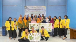 Mahasiswa KKN Universitas Negeri Semarang mengadakan sosialisasi tentang pembuatan MPASI, Ecoprint dan Pupuk Cair foto bersama di Magelang, Jawa Tenga. dokpri