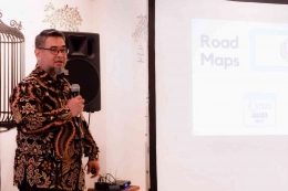 Deddy Andu Menjelaskan Road Maps Bandung Muslim LifeFair (Foto Ali)