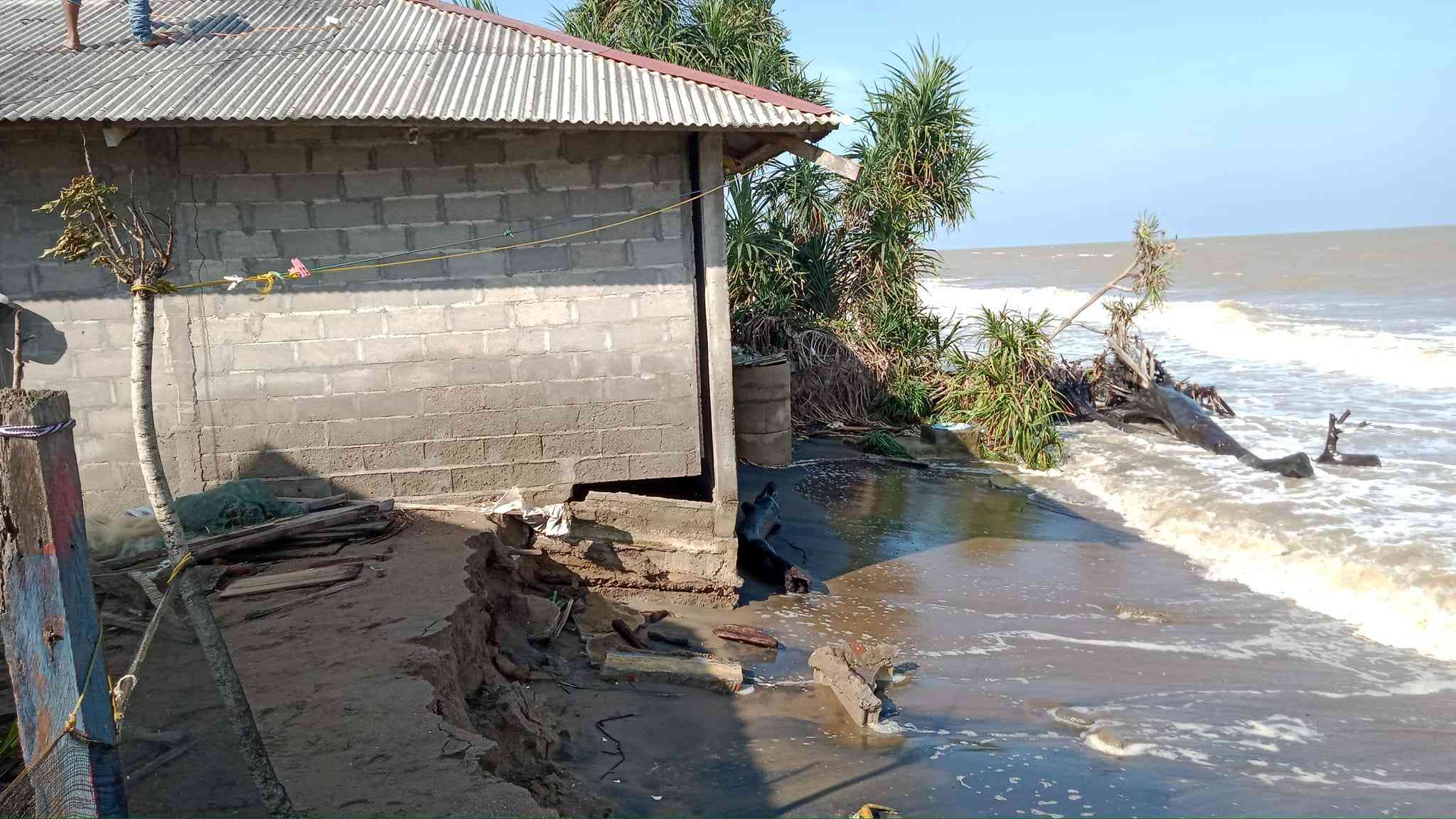 Abrasi Pantai Aceh Utara Kecamatan Seunuddon - Kompasiana.com