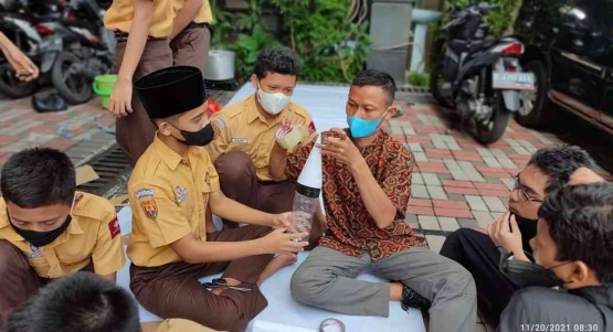 Guru kreatif dan inovatif mampu mengusir kantuk selama belajar (dok foto: insantama.sch.id)