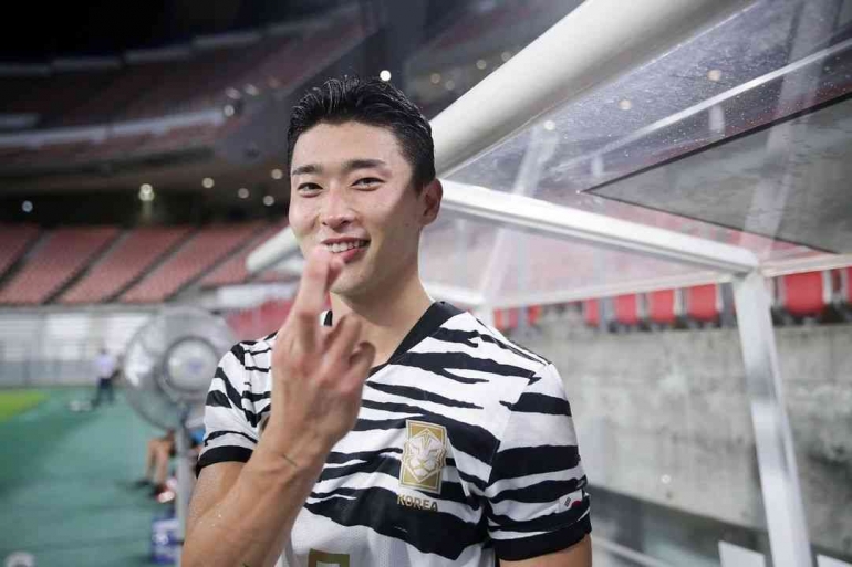 Cho Gue Sung di klub JeonBuk Hyundai Motors Football (instagram.com/whrbtjd)