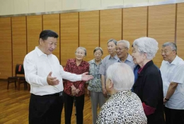 China Nomor satu paling menghormati guru dan Xi sangat menghormati guru: Foto Indonesia. cry.cn