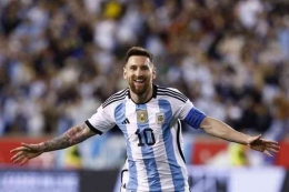 Bintang Sepakbola Argentina Lionel Messi (Sumber: AFP/Andres Kudacki via Kompas.com) 