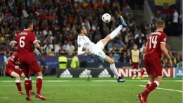 Gareth Bale dengan bicycle kick-nya. Sumber: Christopher Lee/UEFA/Getty Images/ www.news.co.uk