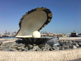 The Pearl Monument yang terdapat di Al Courniche, Doha. SumberL Dokumentasi Pribadi