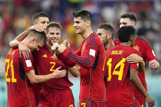 Spanyol vs Jerman (sumber: bolà.net)