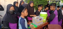 Bazar Makanan Kelas 6 - Sumber : Achmad Jalaluddin Syah, S.Pd