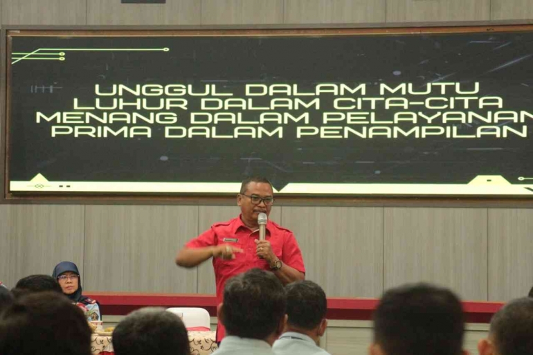 Penguatan tugas dan fungsi oleh Staf Khusus Menteri Hukum dan HAM Krismono, Dok : Humas Lapas Kelas I Surabaya 