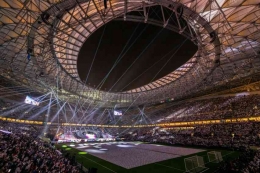 Opening ceremony Piala Dunia di Lusail Stadium | Dezeen.com
