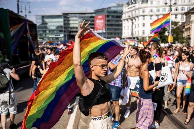 Parade LGBTQ+ - Bloomberg.com